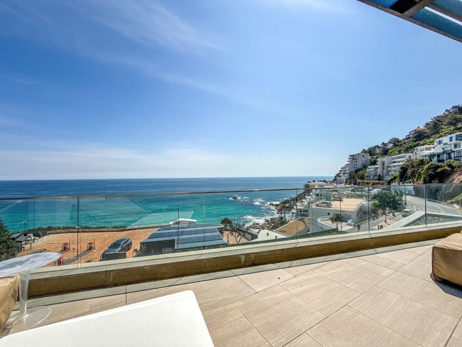 5 Bedroom Property for Sale in Clifton Western Cape